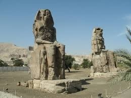 01-Egyptian-ruler-Amenkotep-III-sounding-statues.jpg